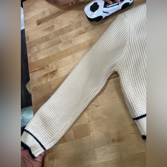 Knit Mix Sweaters - Picture 9 of 12